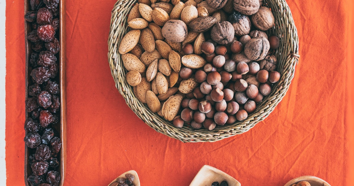 Best Paleo Snacks - Guide Image